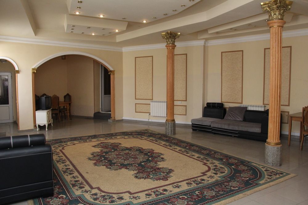 Aratta Hotel Argavand Exterior foto