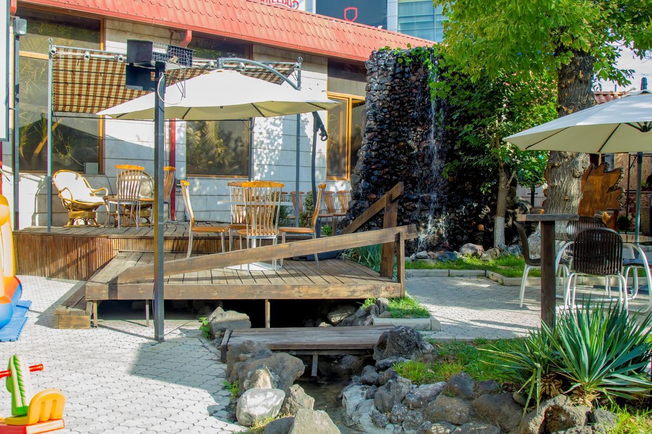 Aratta Hotel Argavand Exterior foto