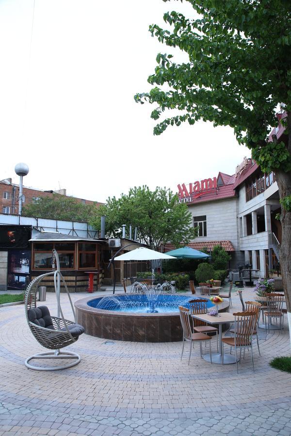 Aratta Hotel Argavand Exterior foto